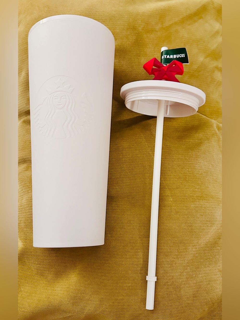 Starbucks Soft Touch Matte White 24oz Tumbler Holiday Red Bow Straw Topper